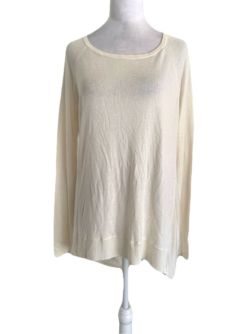 Brochu Walker Medium Cream Lightweight Knit Scoop Long Sleeve Top Minimalist